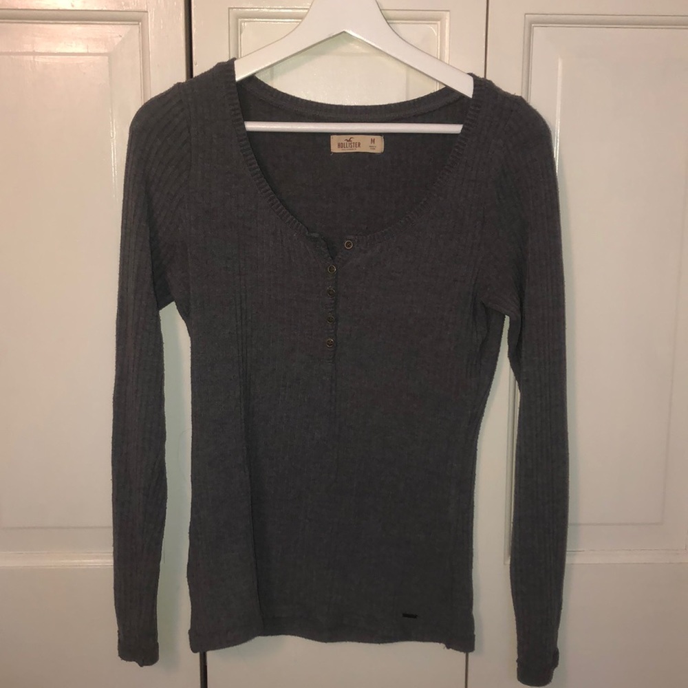 Long sleeve button T-shirt